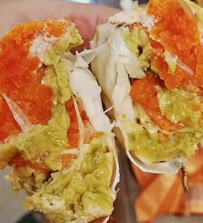 Superior Jumbo Swimming Crab: Bursting with Rich, Creamy Roe and Tomalley