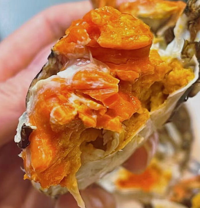 Superior Jumbo Swimming Crab: Bursting with Rich, Creamy Roe and Tomalley